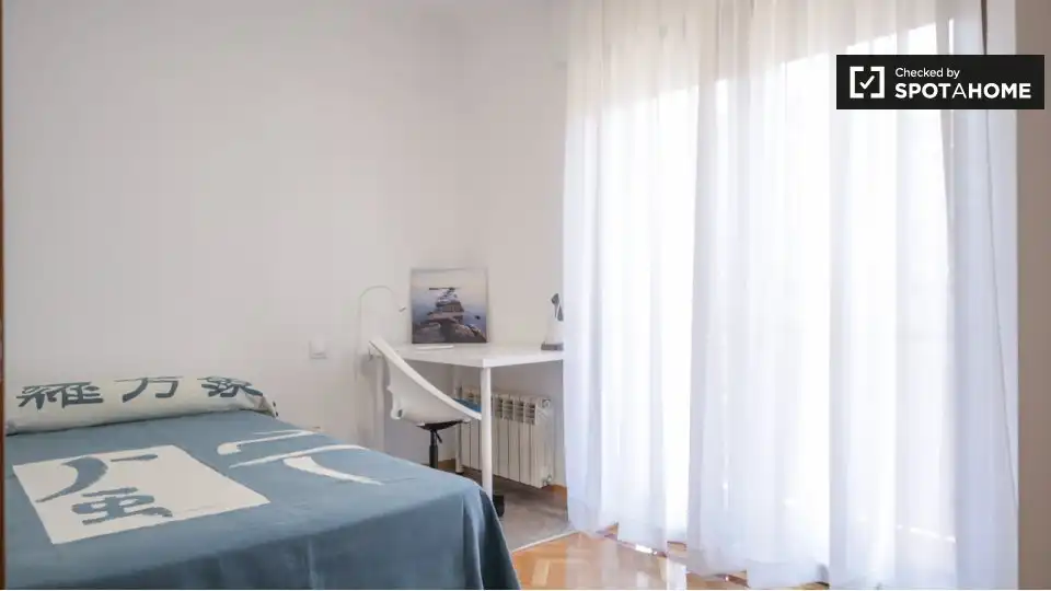 Habitación 240 m², Madrid