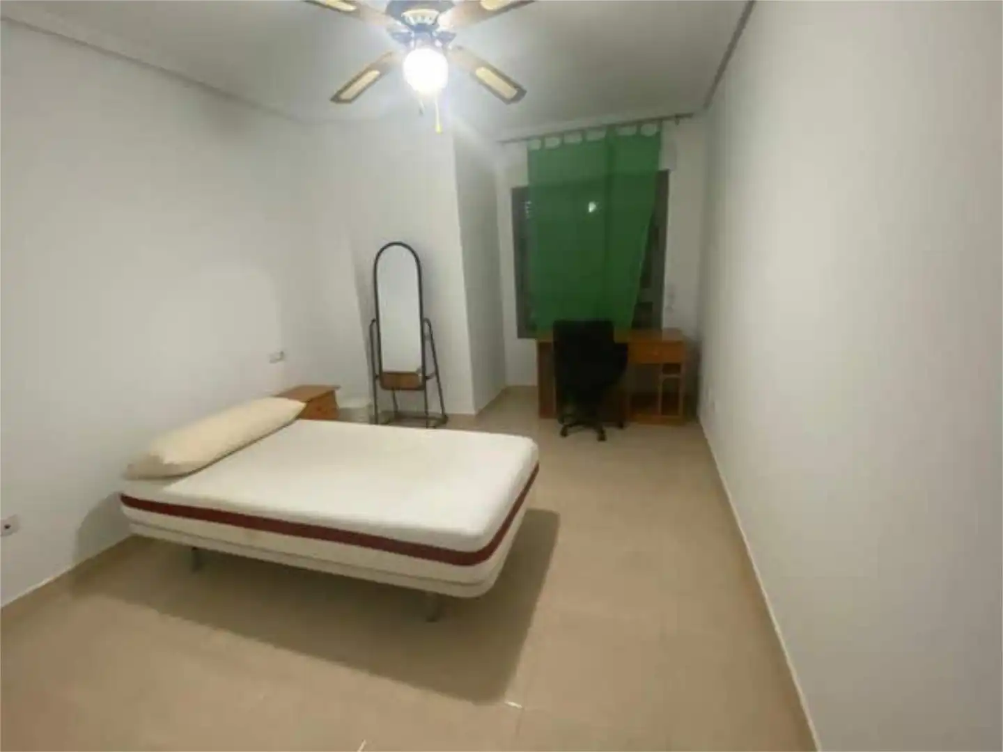 Habitación 100 m², Lorca