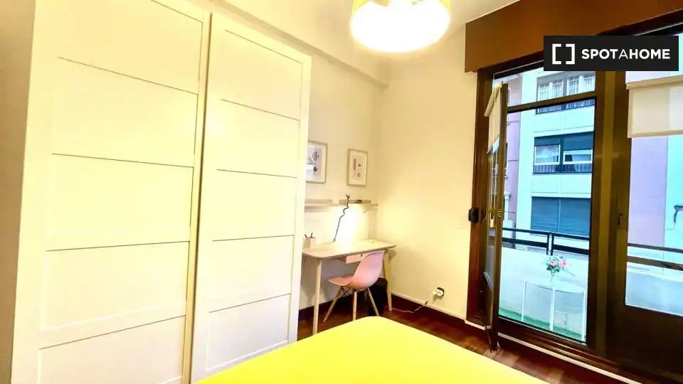 Habitación 127 m², Bilbao