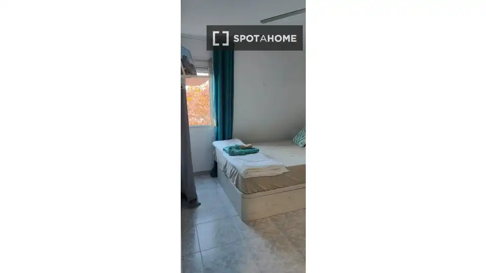 Chambre à louer, Valence