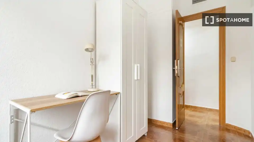Habitación 140 m², Madrid