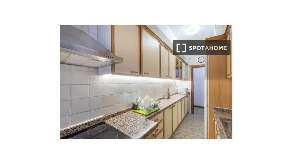 Habitación 129 m², Granada