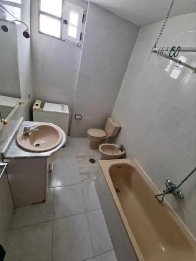 Pis de 100 m² a Pantón
