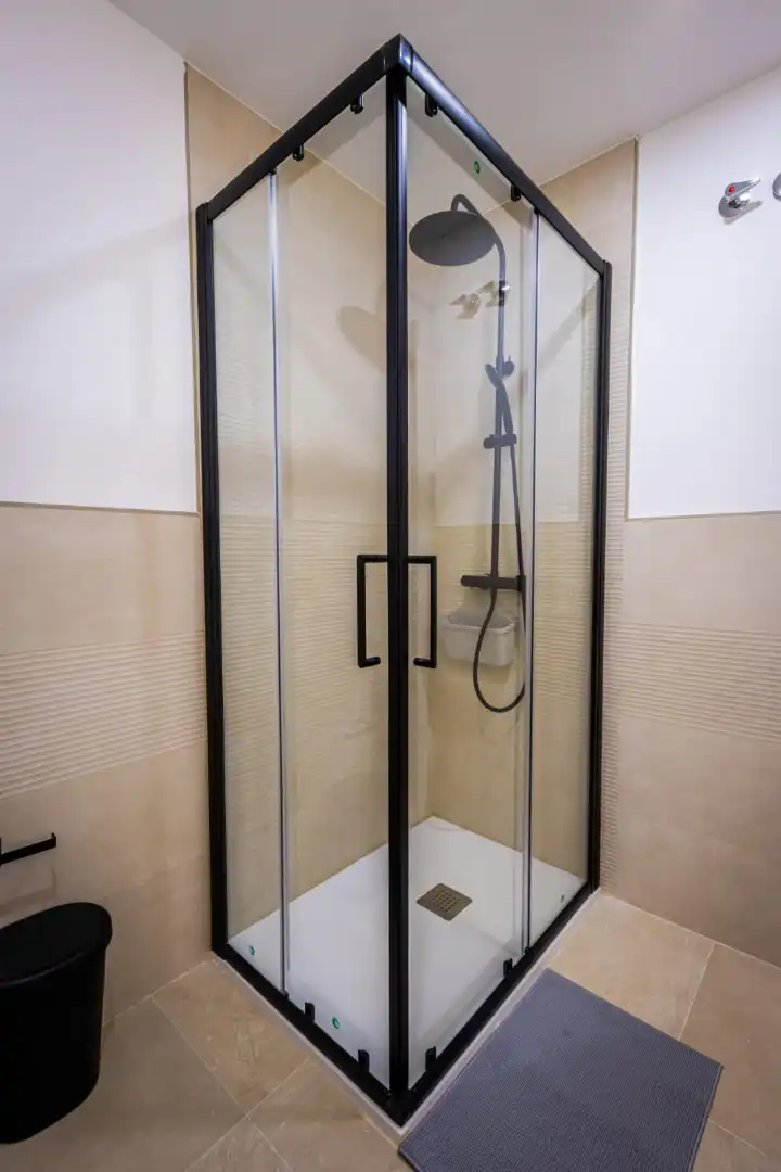 Habitació de lloguer, Parla