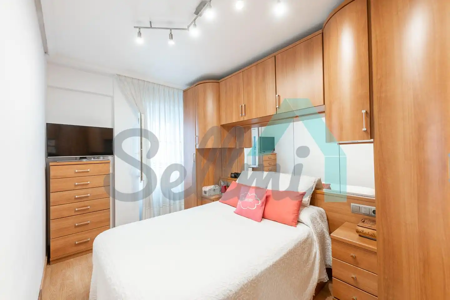 Flat 52 m² in Oviedo
