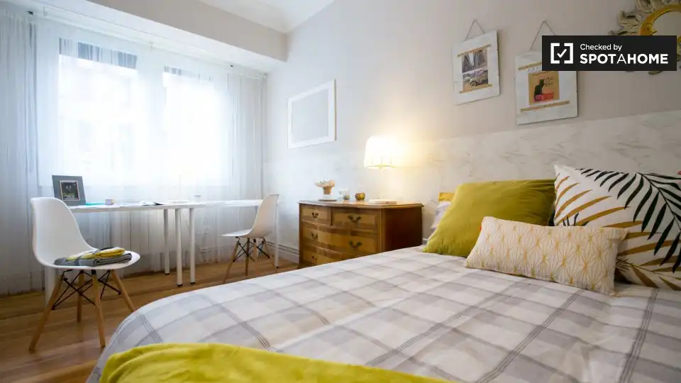 Habitación 138 m², Bilbao