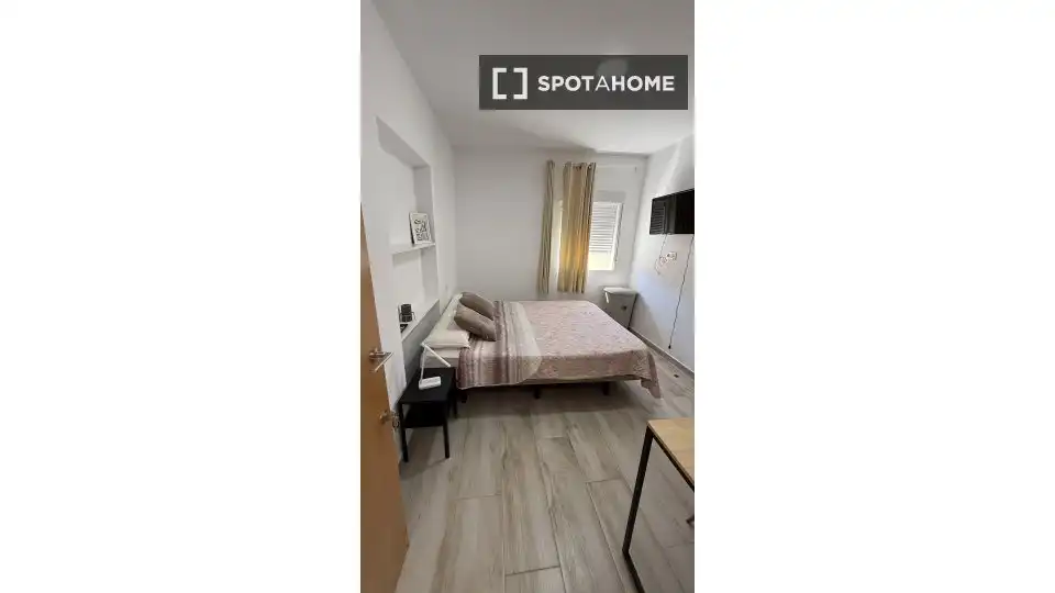 Habitación 81 m², Murcia