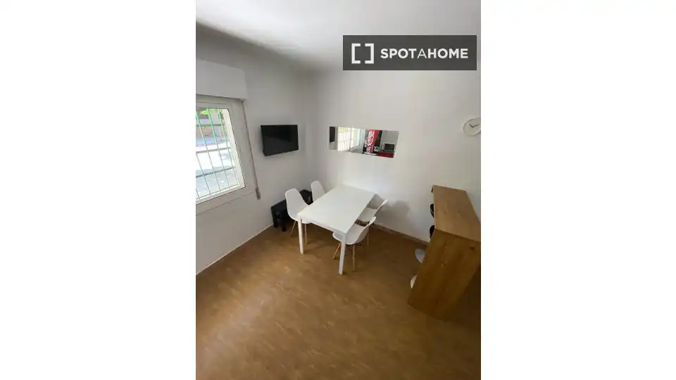 Habitación 92 m², Sevilla