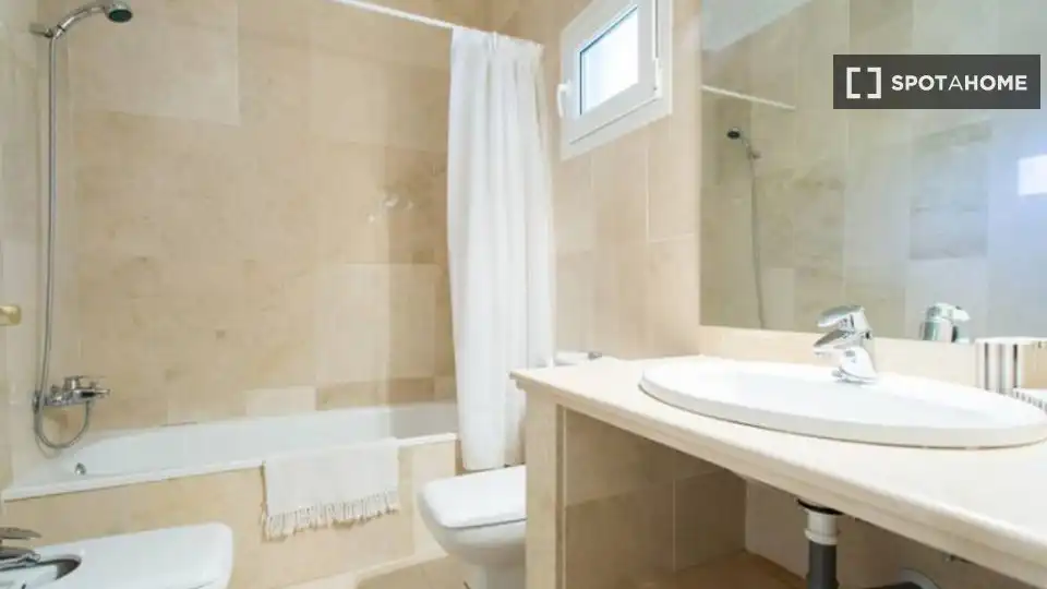 Habitación en alquiler, Almensilla