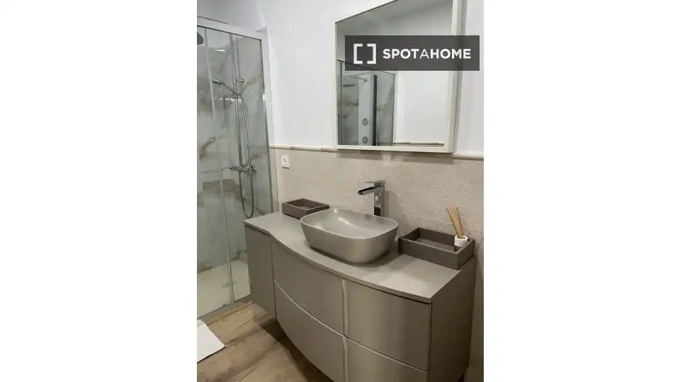 Habitación 81 m², Sevilla