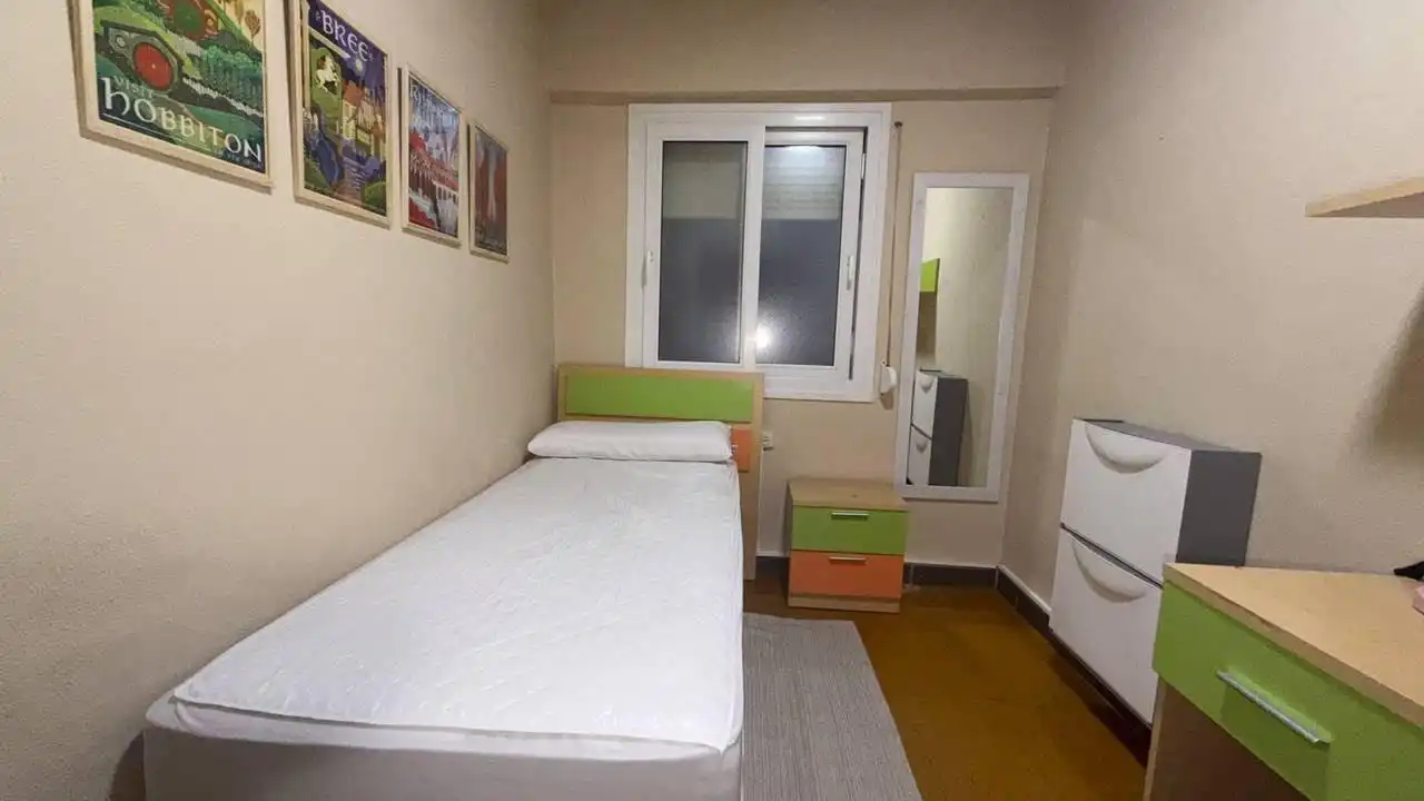Piso de 95 m² en Ourense
