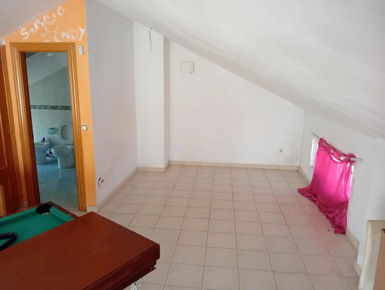 Casa de 220 m² en Zaragoza