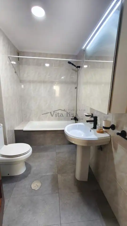 Wohnung 101 m² in Ourense