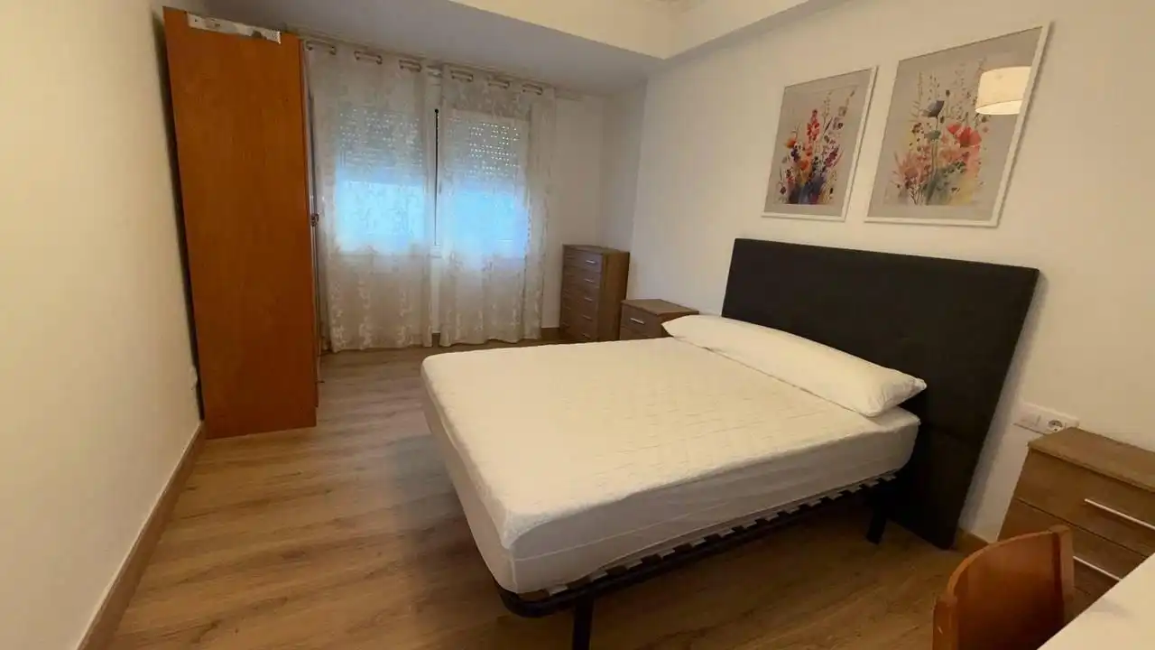 Piso de 95 m² en Ourense