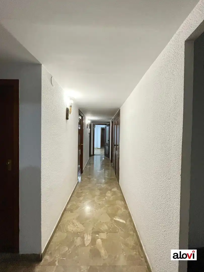 Habitación 200 m², Granada
