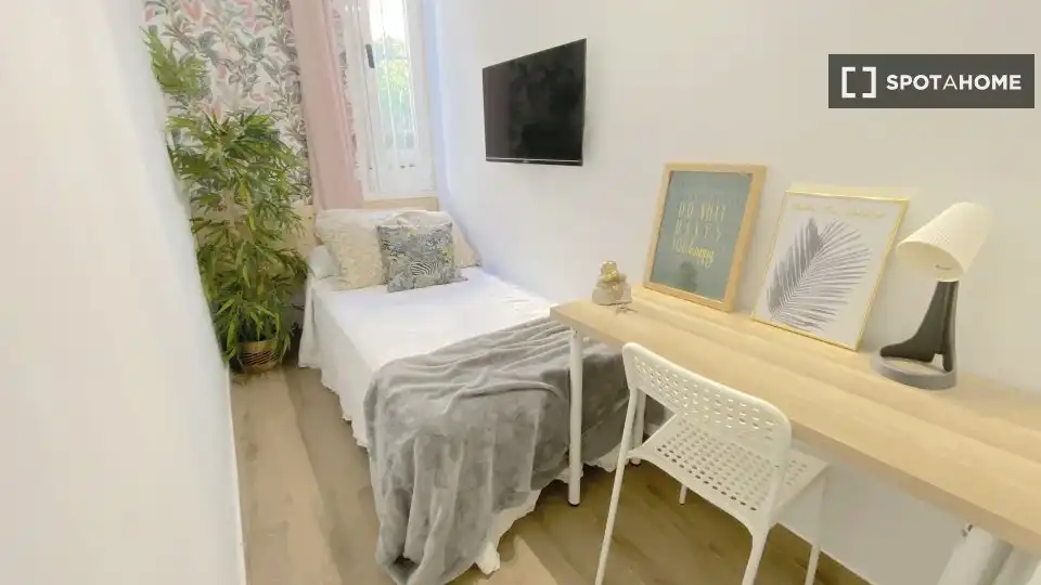 Habitación 230 m², Sevilla