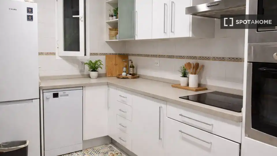 Habitación 75 m², Sevilla