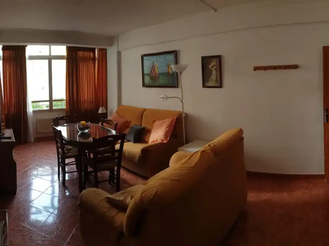 Piso de 90 m² en Sevilla