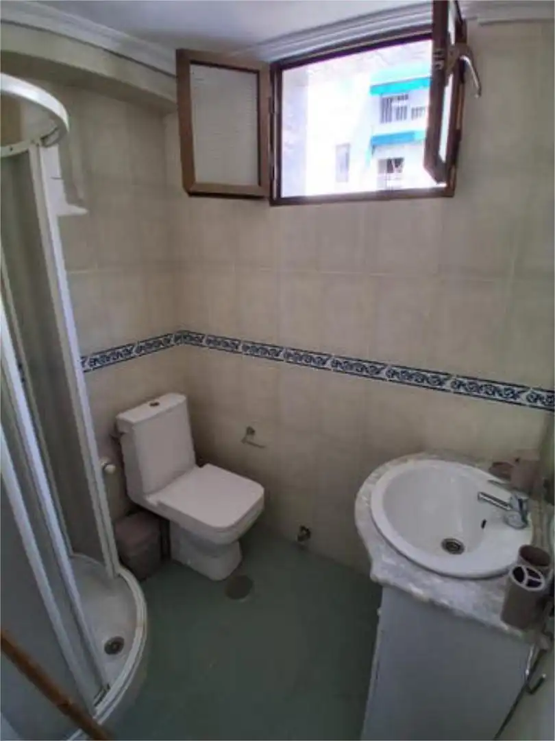 Кімната 55 м², Севільі