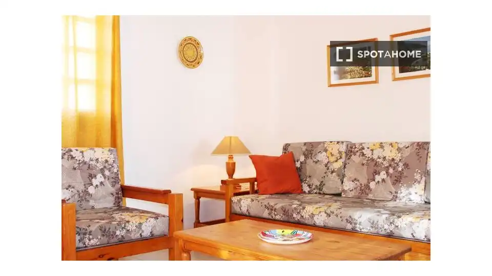Habitación en alquiler, Guía de Isora