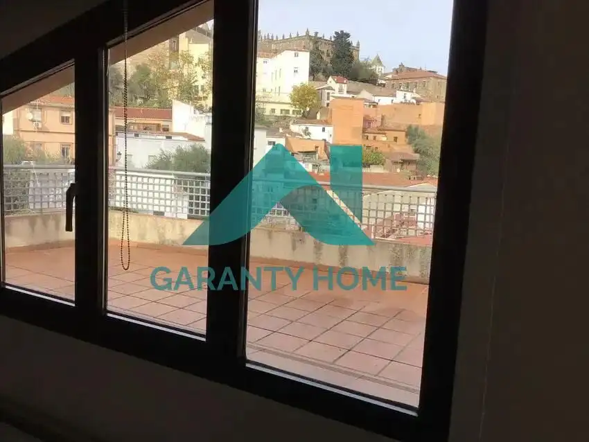 Piso de 75 m² en Cáceres