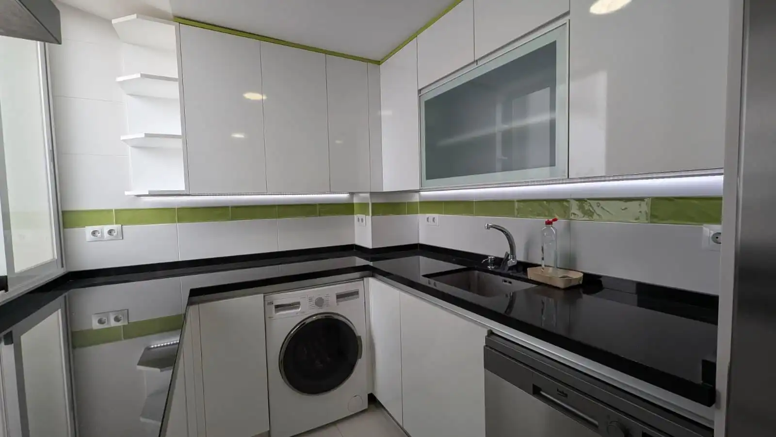 Flat 145 m² in Granada