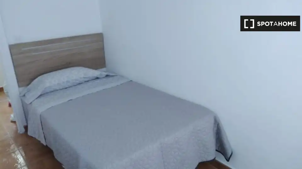 Habitación 104 m², Almería