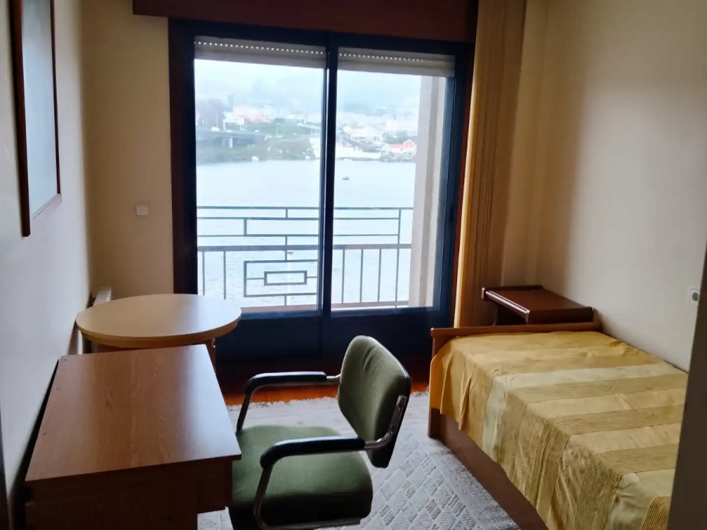 Piso de 98 m² en Pontevedra