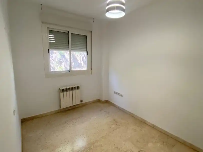 Piso de 130 m² en Granada