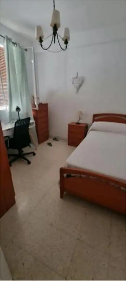 Pis de 75 m² a Còrdova