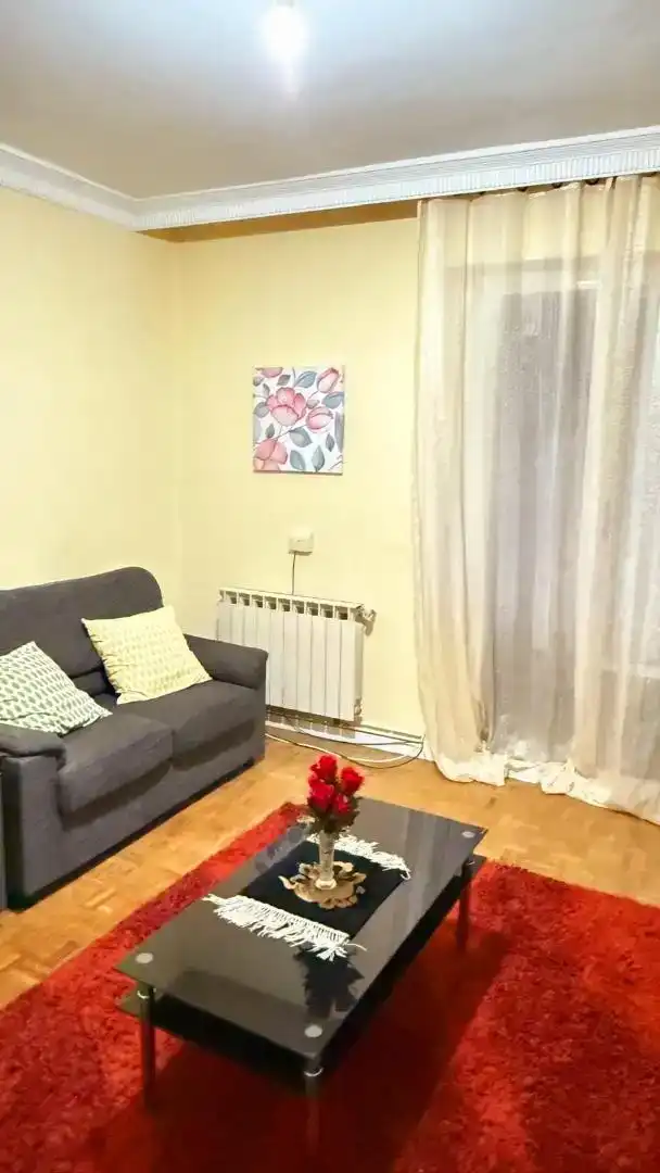 Habitación 85 m², Pamplona