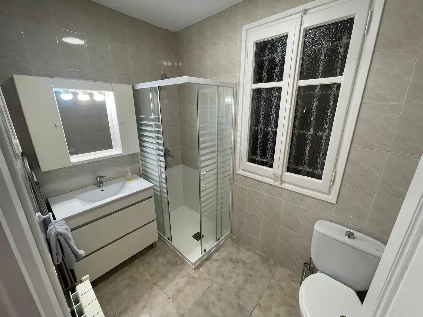 Habitación 87 m², Lérida