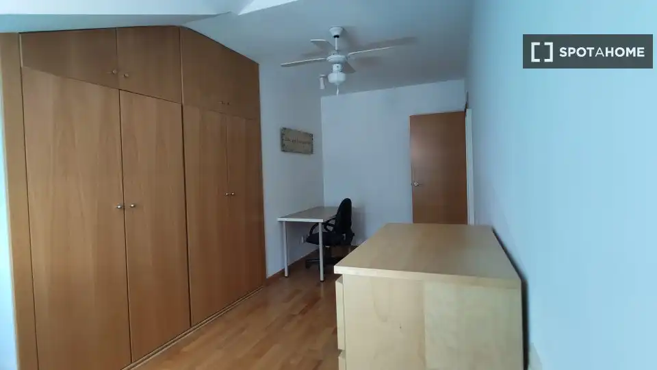 Habitación 109 m², Granada