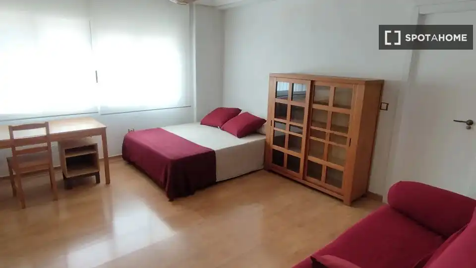 Habitación 104 m², Murcia