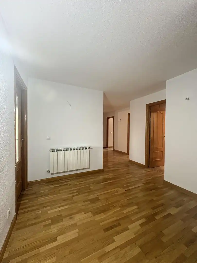 Wohnung 160 m² in Mejorada del Campo