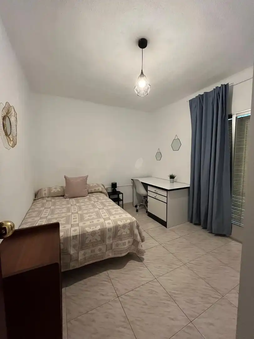 Habitación 76 m², Granada