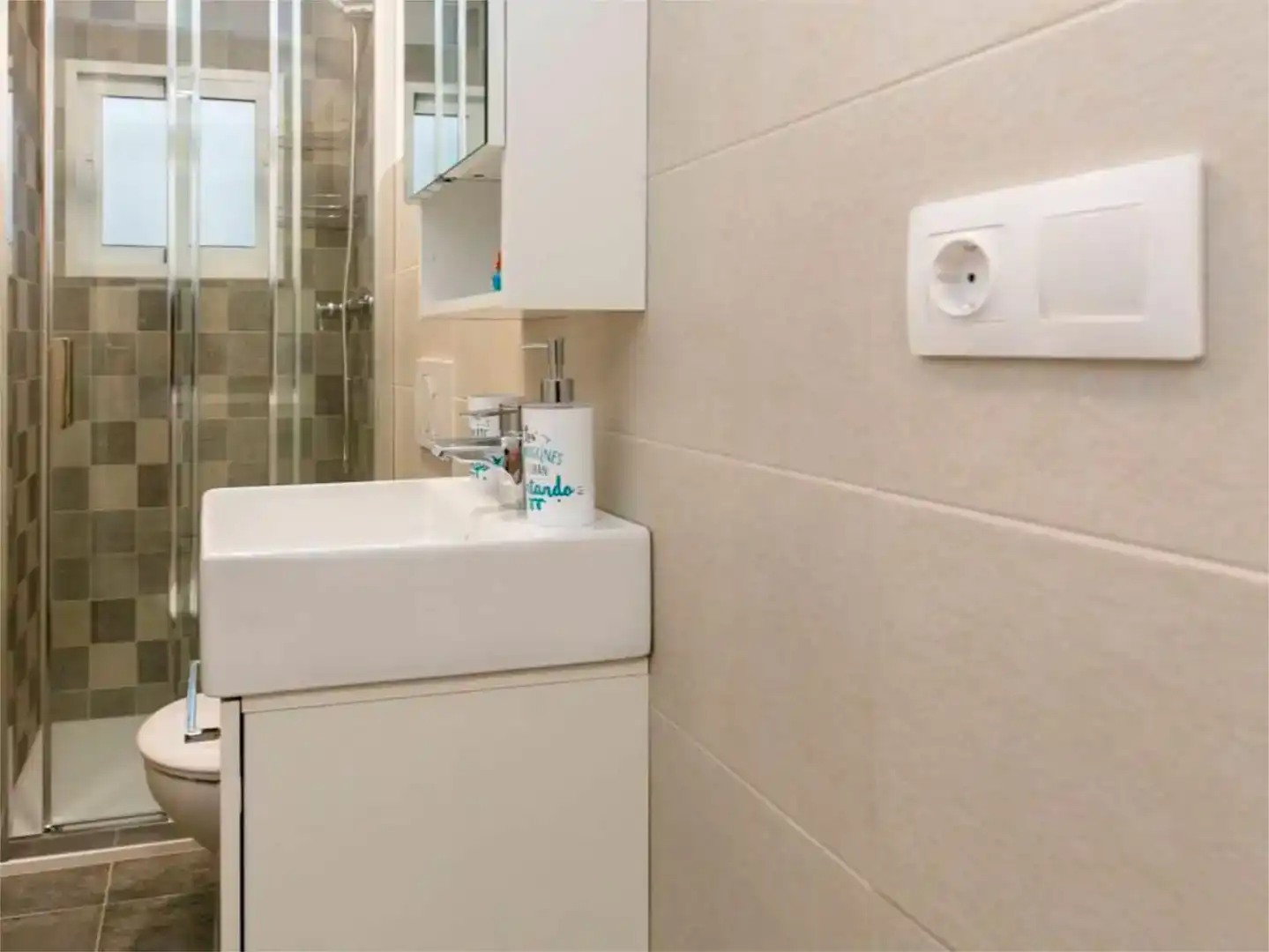 Habitación 65 m², Granada