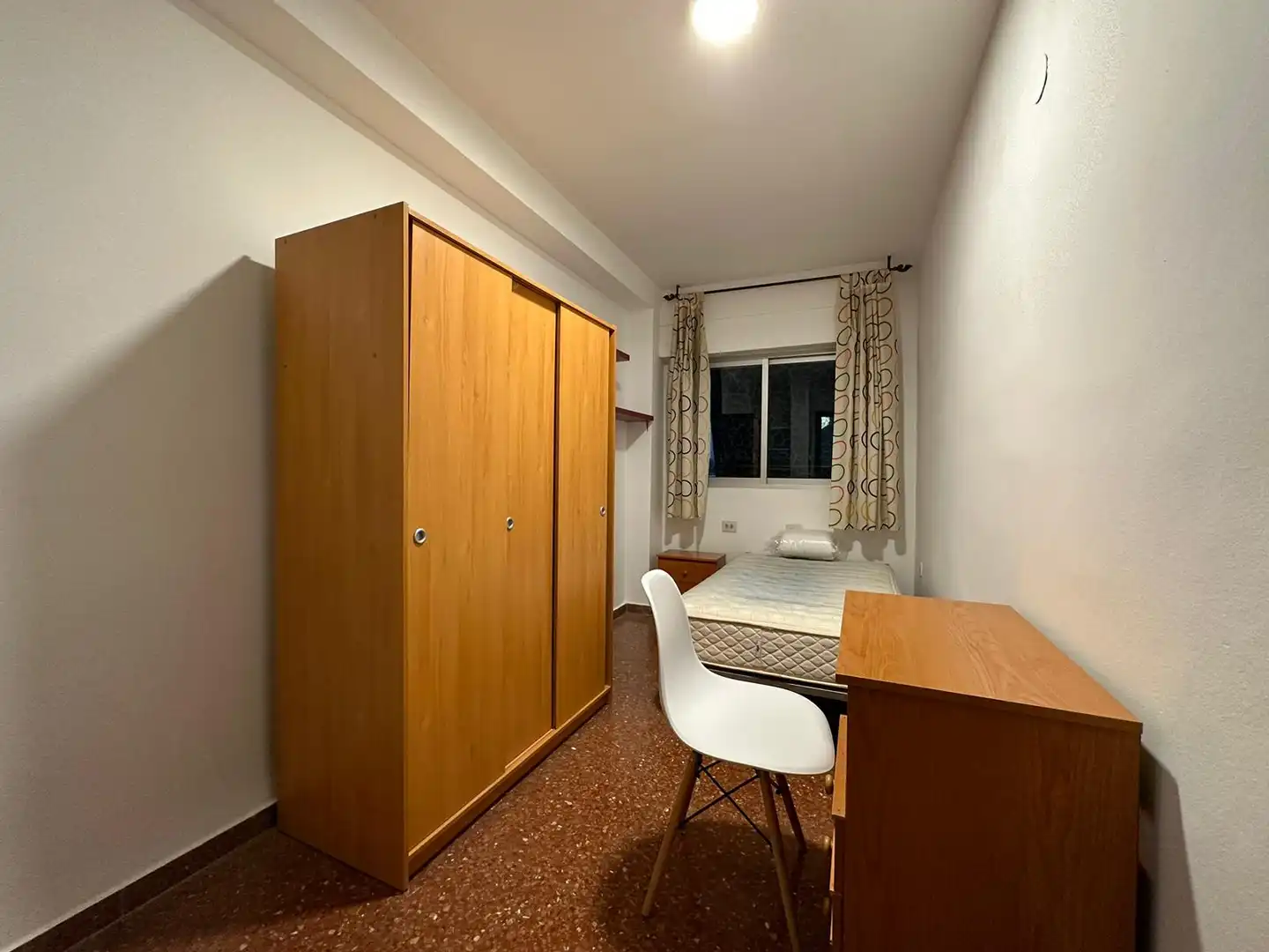 Habitación 100 m², Granada