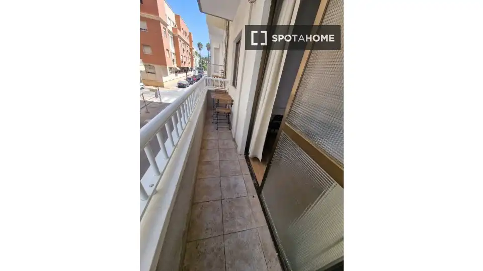 Habitación 98 m², Almería