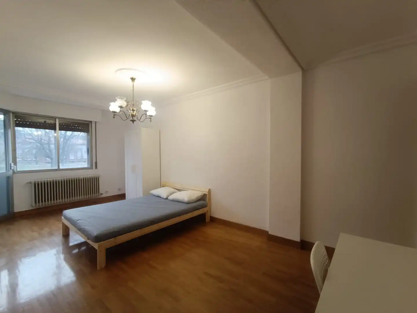 Habitación 100 m², Pamplona