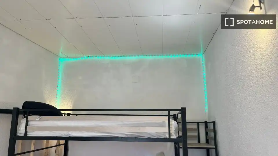 Habitación 81 m², Córdoba