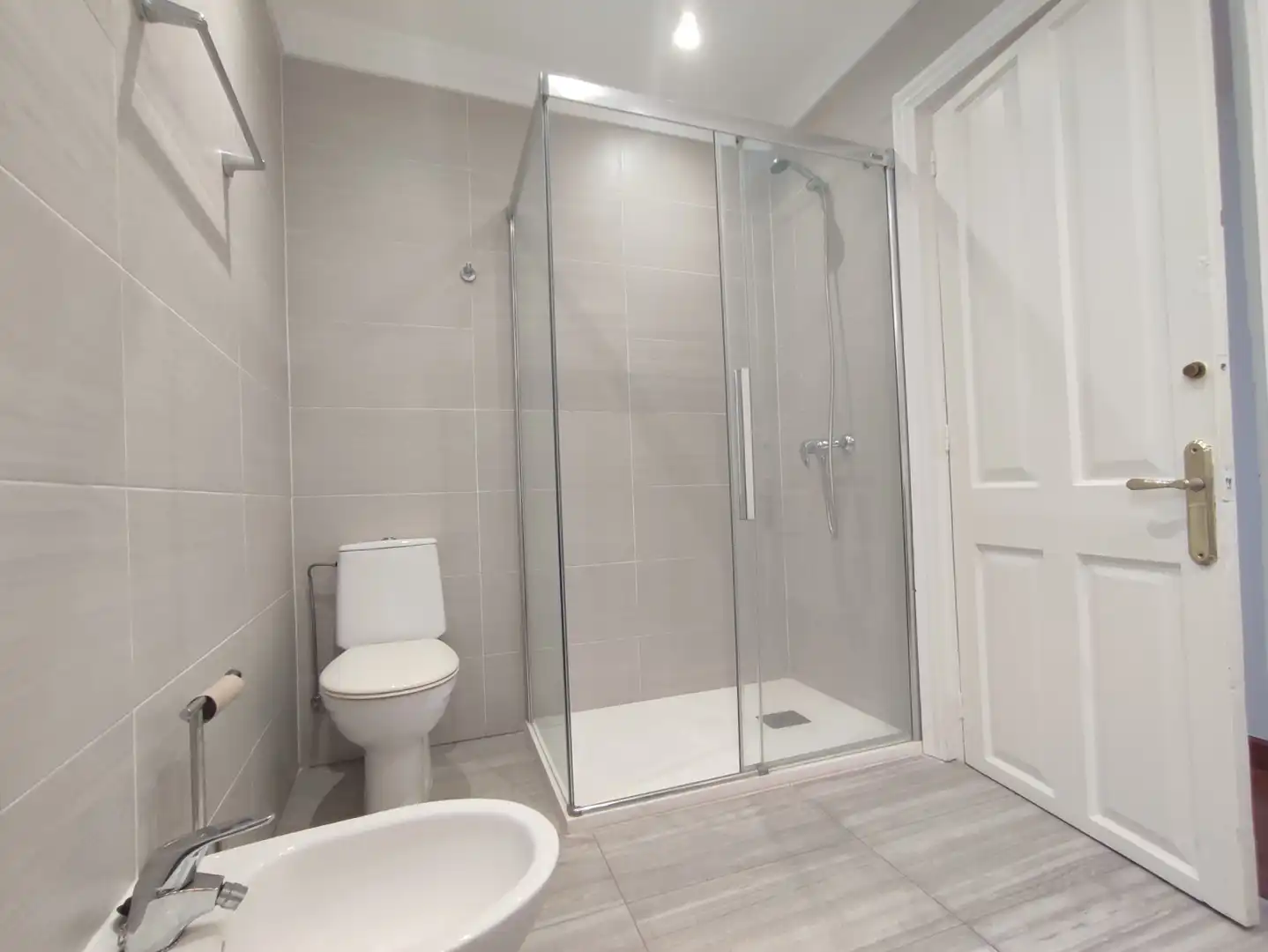 Flat 51 m² in Gijón / Xixón