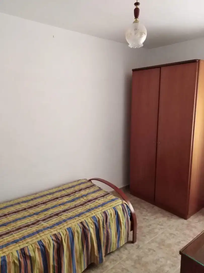 Habitación 90 m², Jaén