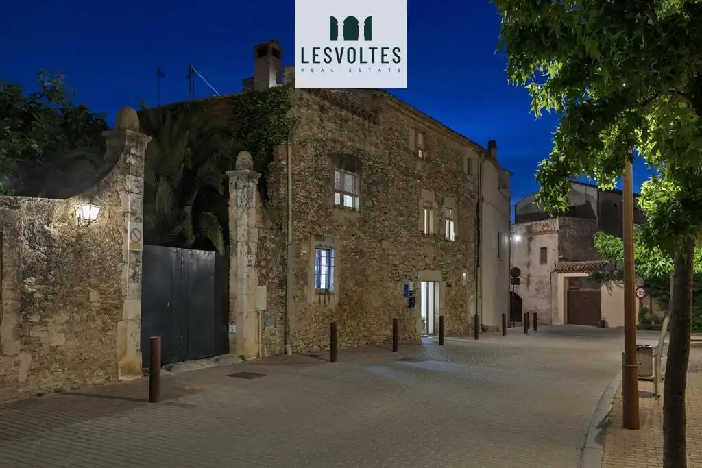 Casa de 264 m² en Forallac