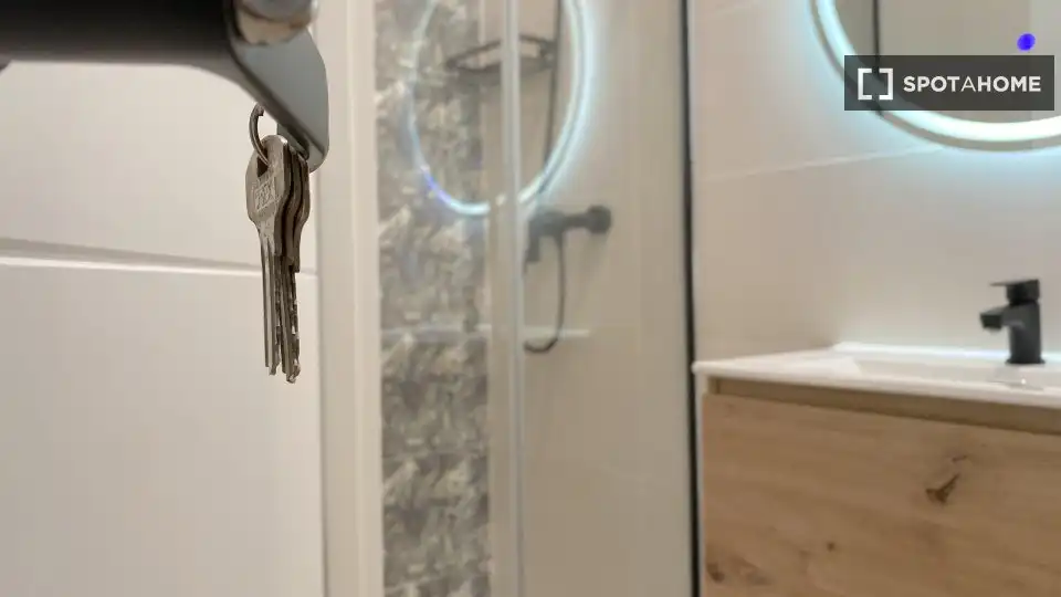 Habitación 200 m², Sevilla