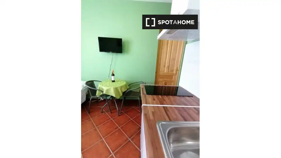 Habitación 17 m², Almería