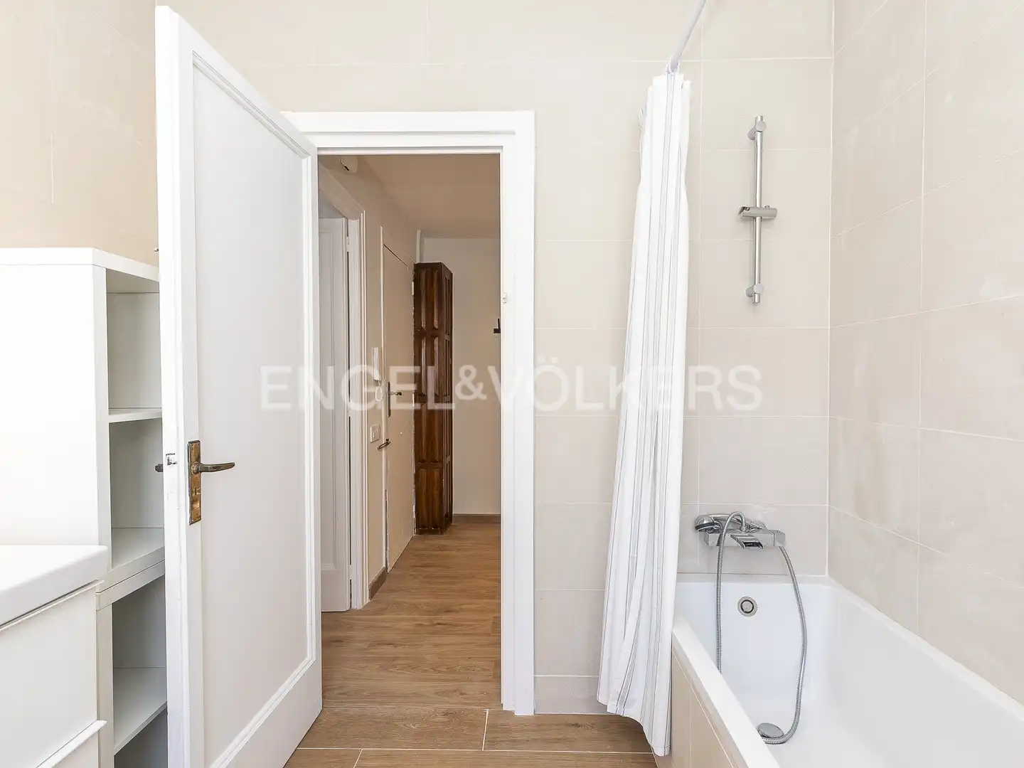 Wohnung 146 m² in Barcelona
