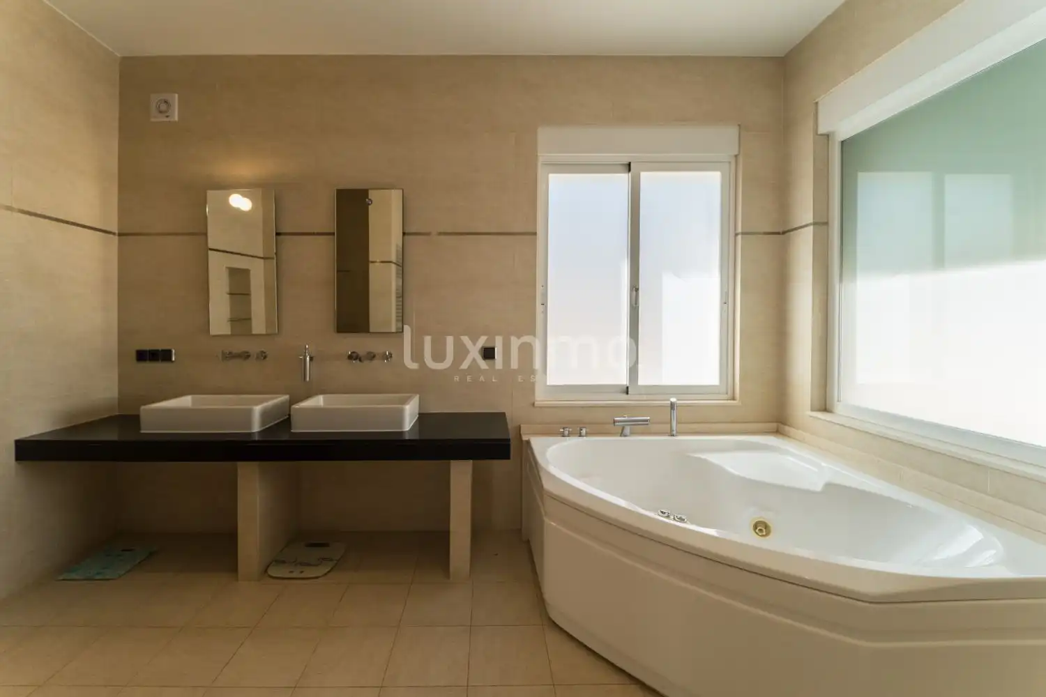 Haus 400 m² in Altea