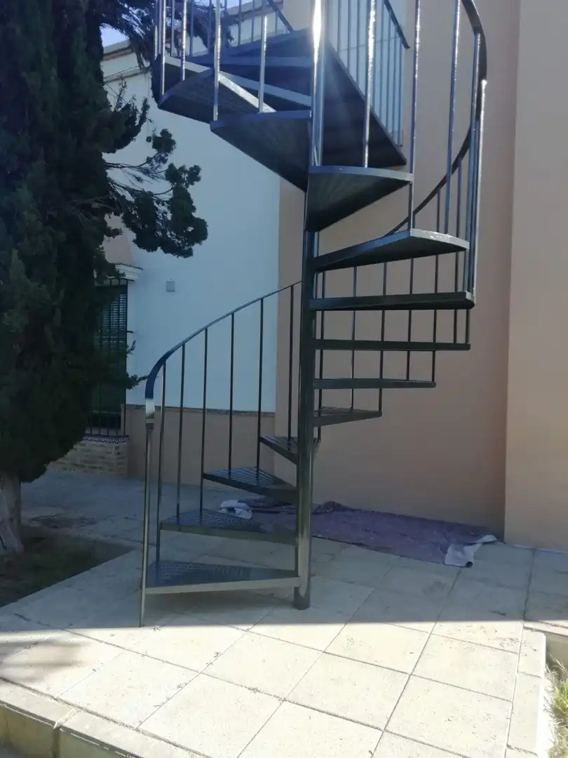 Casa de 120 m² en Sanlúcar la Mayor