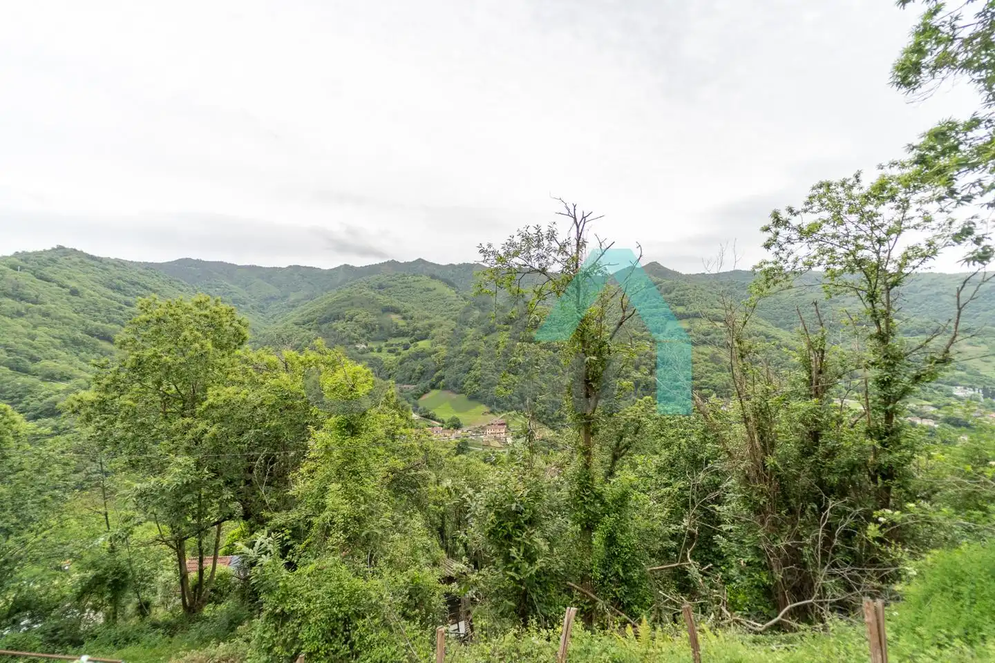 Piso de 100 m² en Mieres
